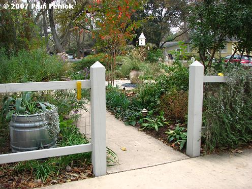 Front Yard Fence Designs