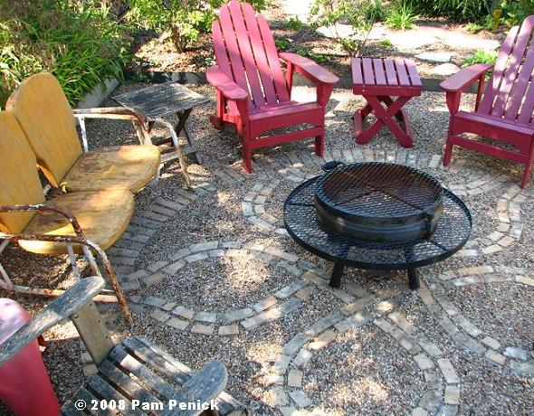 Gravel Patio with Fire Pit