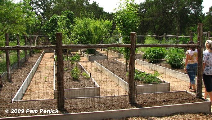 Raised Bed Vegetable Garden Fence