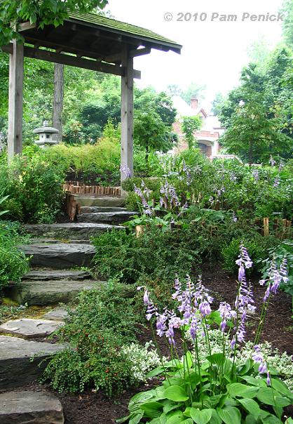 Japanese Garden In Buffalo S Delaware Park Digging