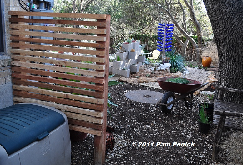 Making a wood screen to hide the garden work zone