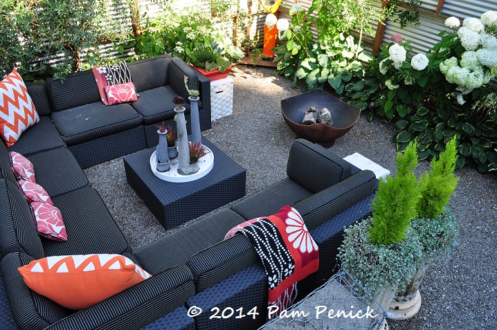 JJ De Sousa's bold garden digs: Portland Garden Bloggers Fling