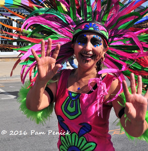 Dia de los Muertos parade brightens Austin once again