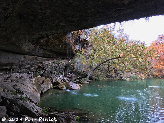 Autumn hike at Hamilton Pool grotto