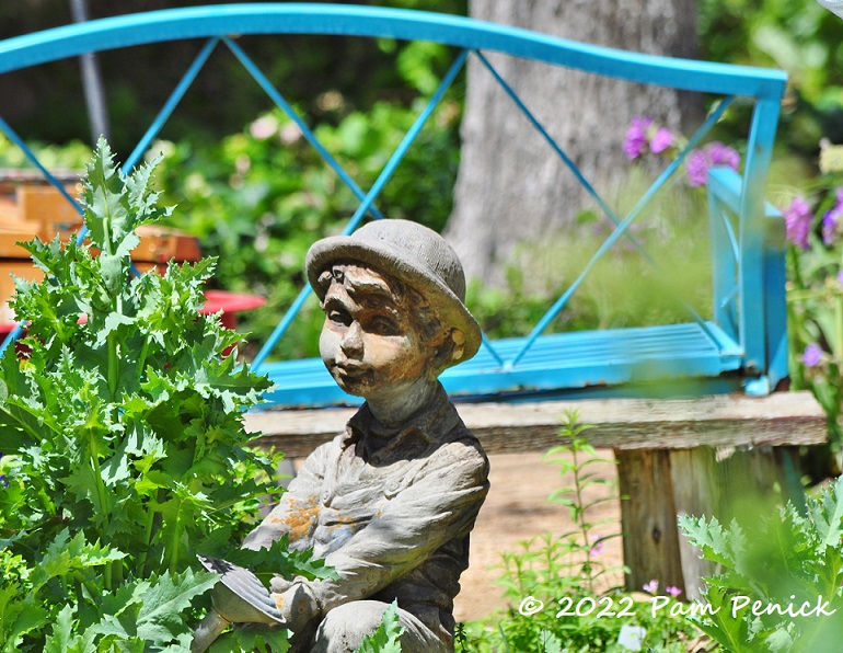 15 Blue bench Garden statue – TodayHeadline