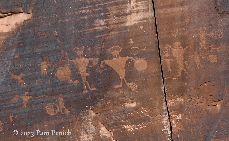 Highway signs: Petroglyphs of Utah Hwy 279