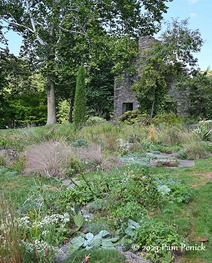 36 Gravel Garden View of ruin