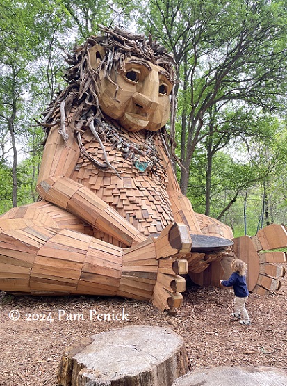 Dambo troll enchants Austinites at Pease Park